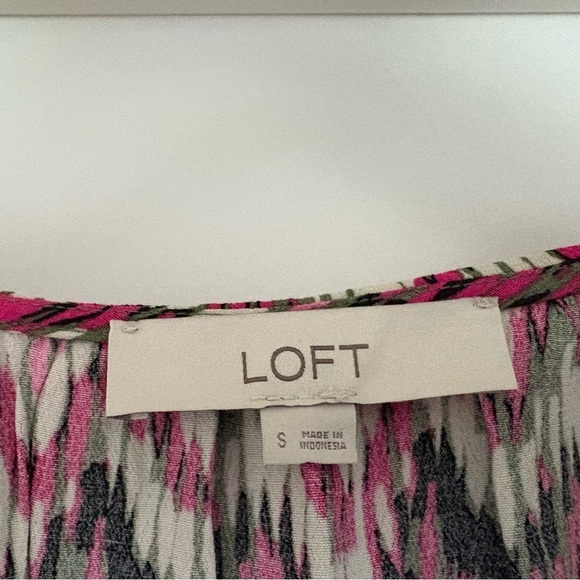 LOFT Ikat Palm Ruffle Shell Top S - Picture 7 of 8